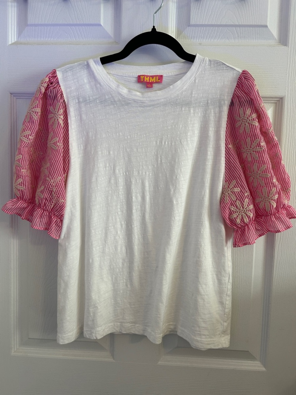 THML White Shirt Pink Ballon Sleeve Embroidered Sz Large